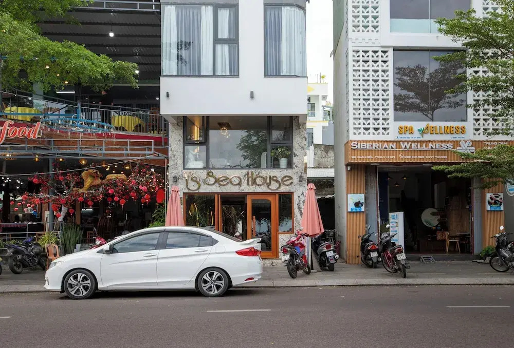 YS Sea House Hotel