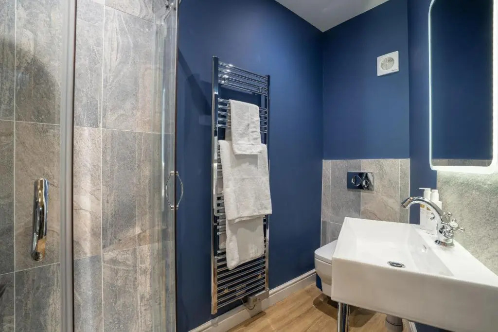 Spacious - 3 Storey Apartment - Central Ambleside - Outstanding Views