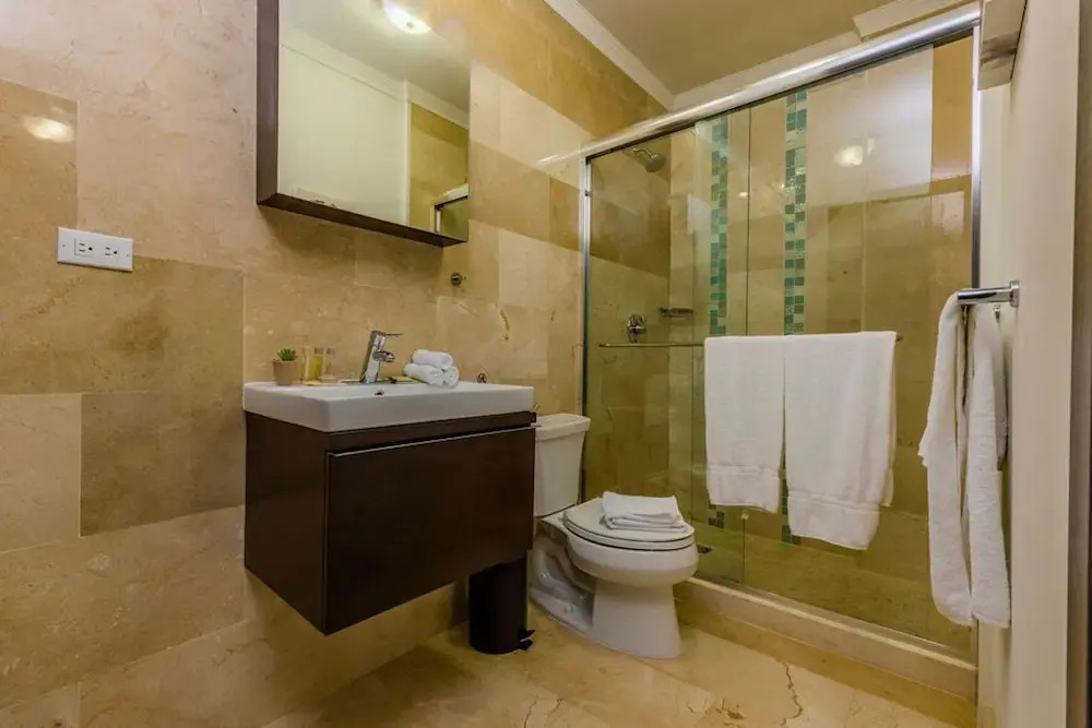 2BR Duplex Palmaruba Condos w Great Location