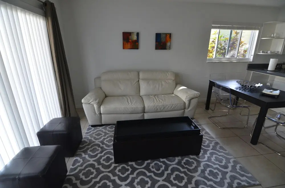 Riviera Luxury Living Coconut Grove