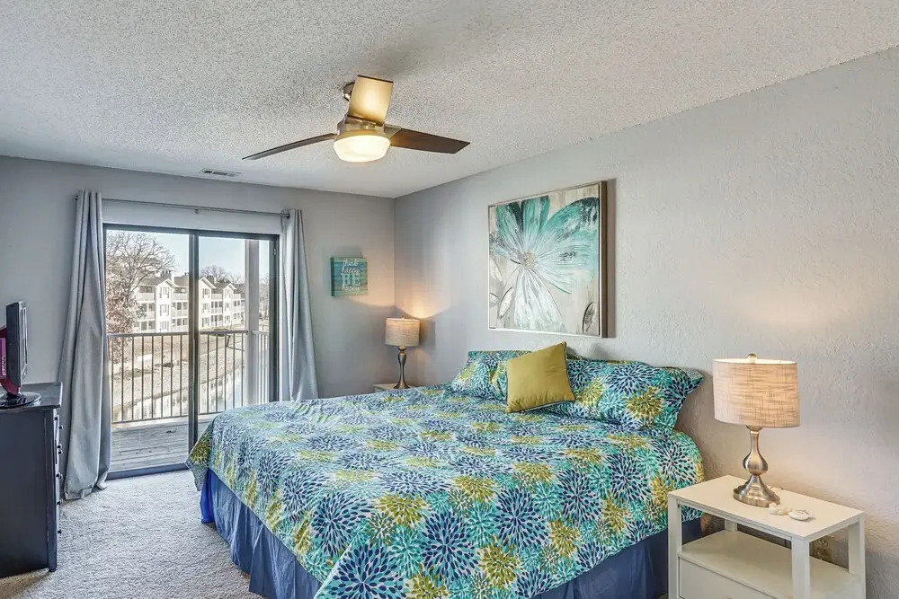 Balcony w/ Lake Views: Waterfront Ozarks Condo!