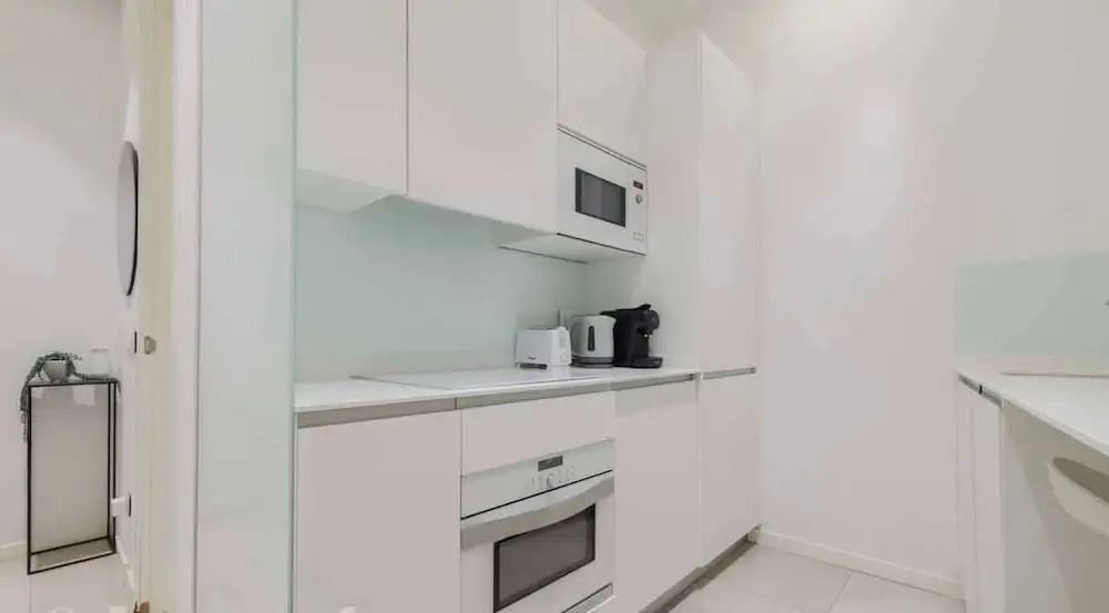 w Warm 1BR in the Vibrant Chueca Neighborhood