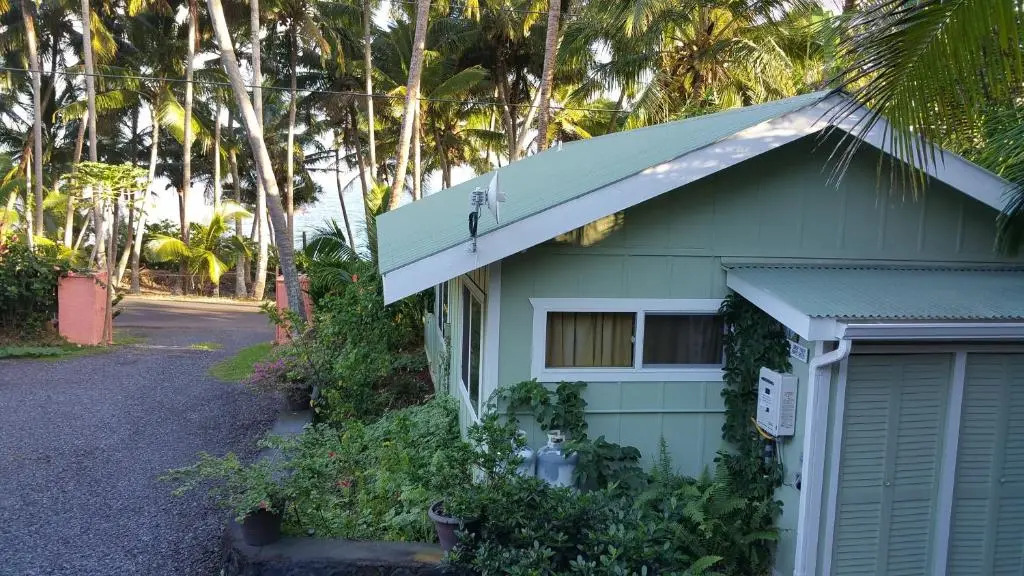 Whale House at Kehena Beach