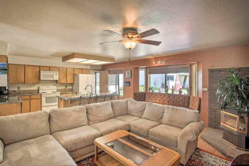 Sunny Home w/ Patio < 10 Mi to Lake Coeur D'alene