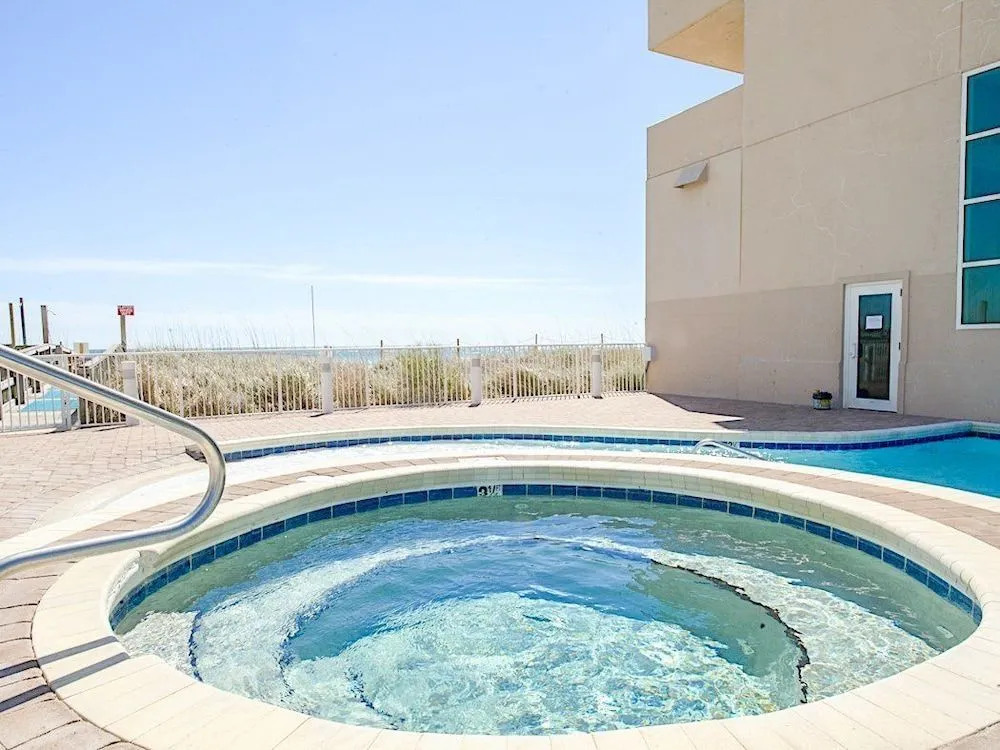 931 W Beach Blvd Condo by RedAwning