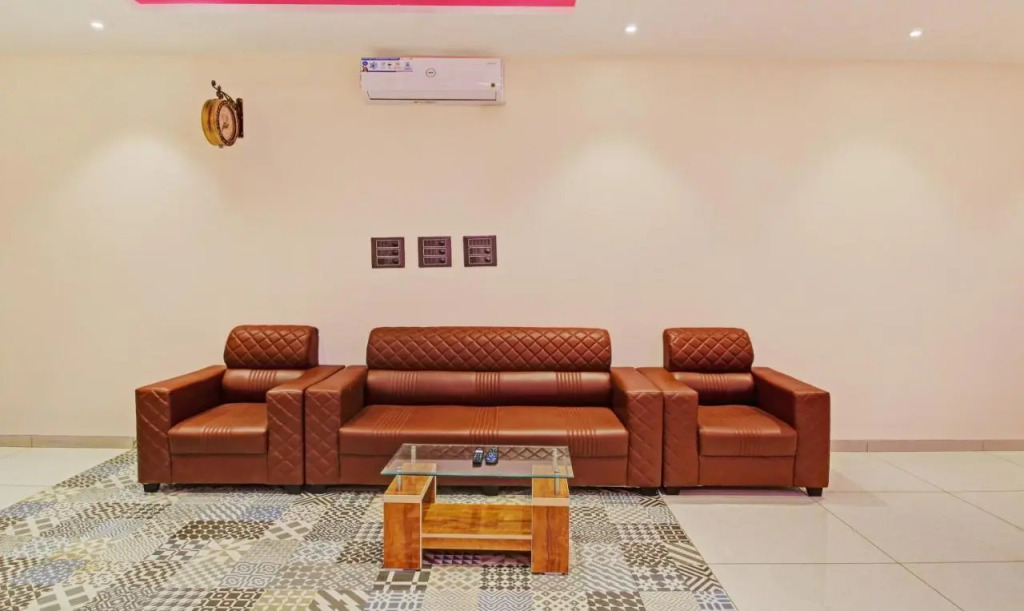 Treebo Royal Imperio, Hinjewadi