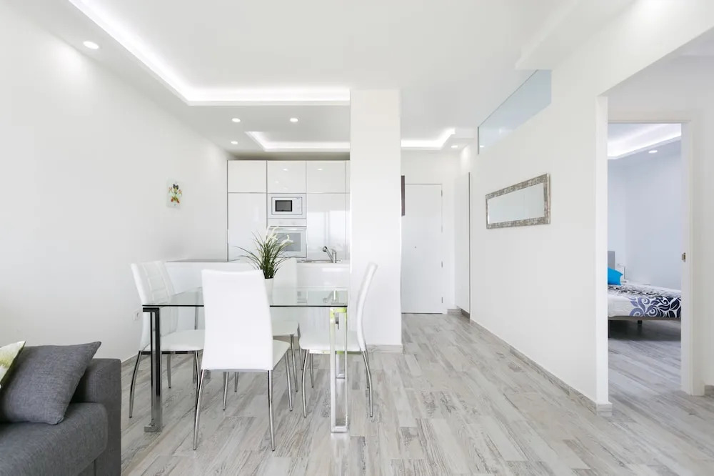 906. Luxury Paraiso Apartment with Sea View