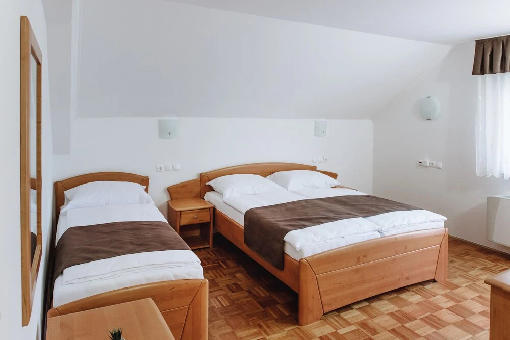 Rooms Reaktiv