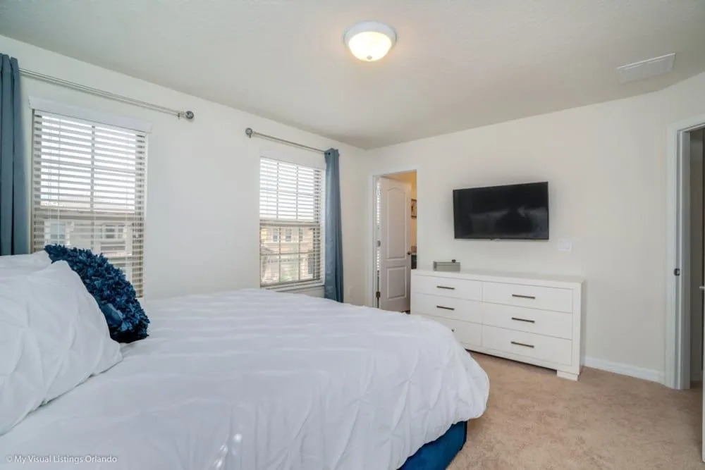 Windsor at Westside 8852cor