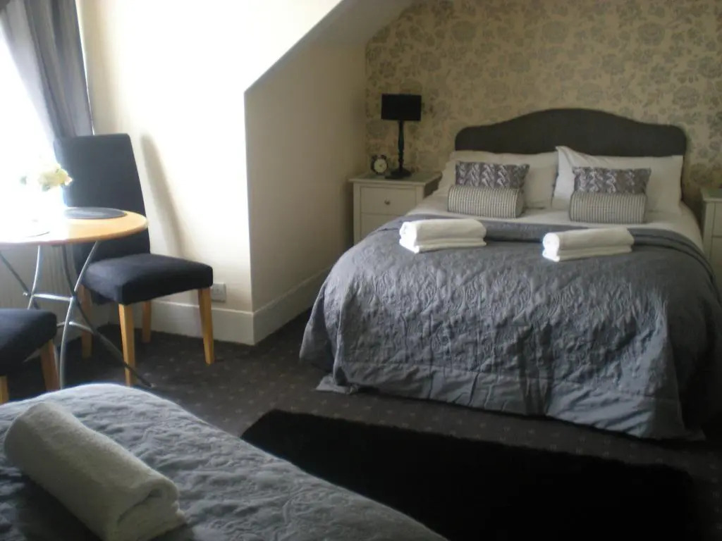 Elmswood Guest House