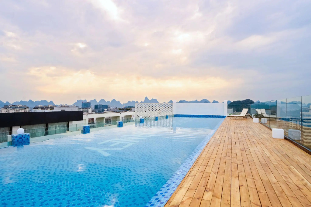 Immersing Motels & Resorts