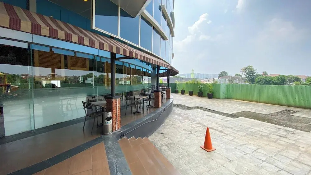 Great Deal And Spacious 2Br At Nifarro Park Apartment