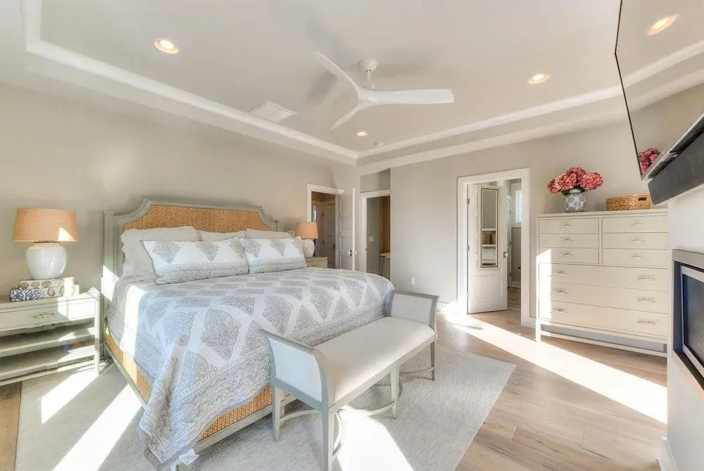 Laurel Street 306