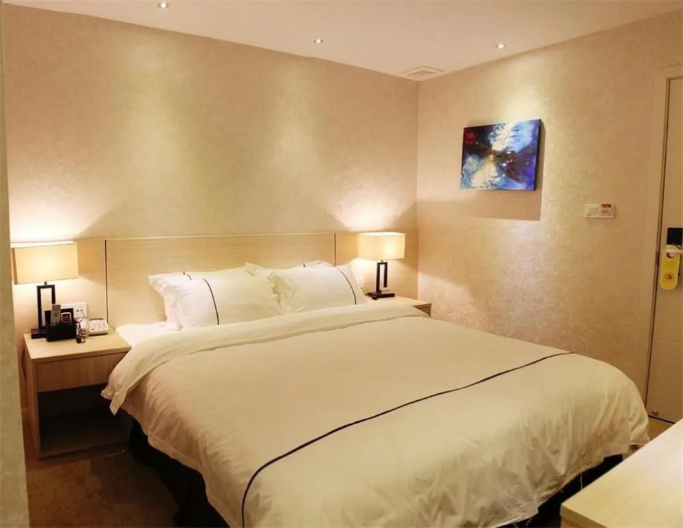 Mango Hotel
