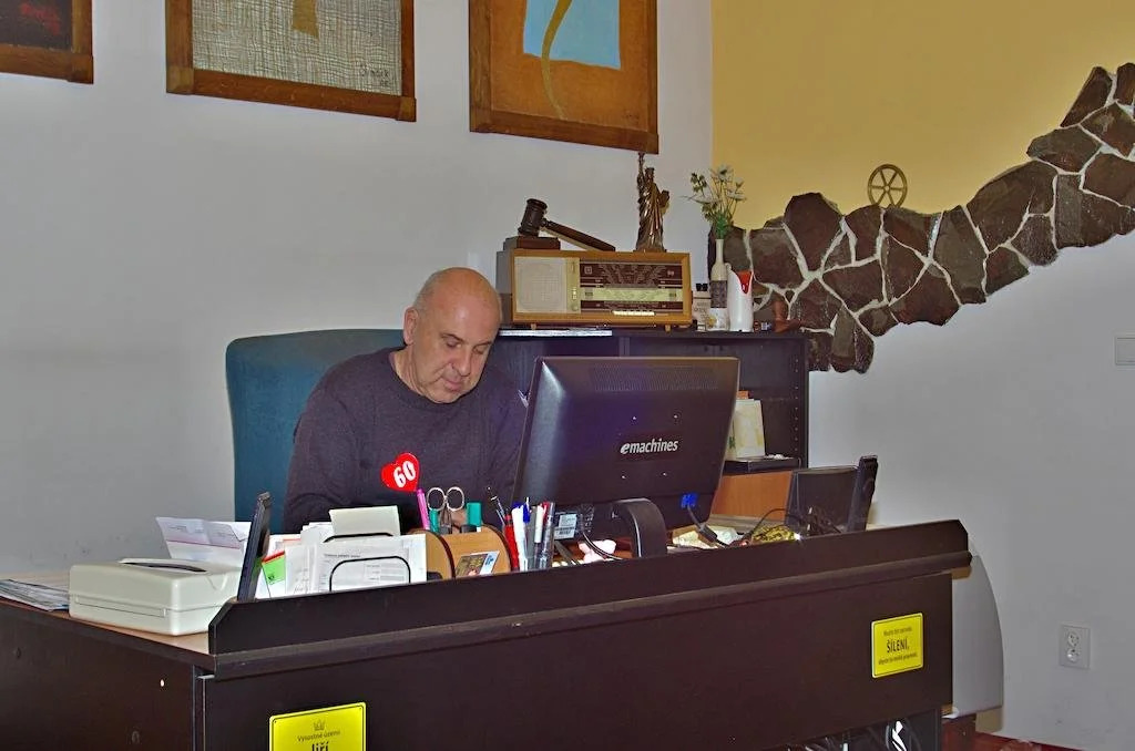 Hotel Konsul