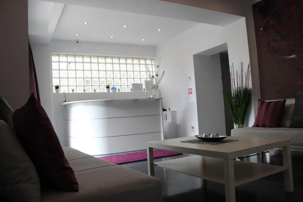 Living Aparthotel
