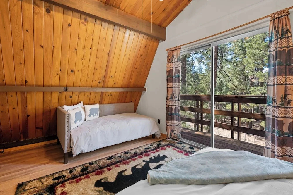 Helens Cabin