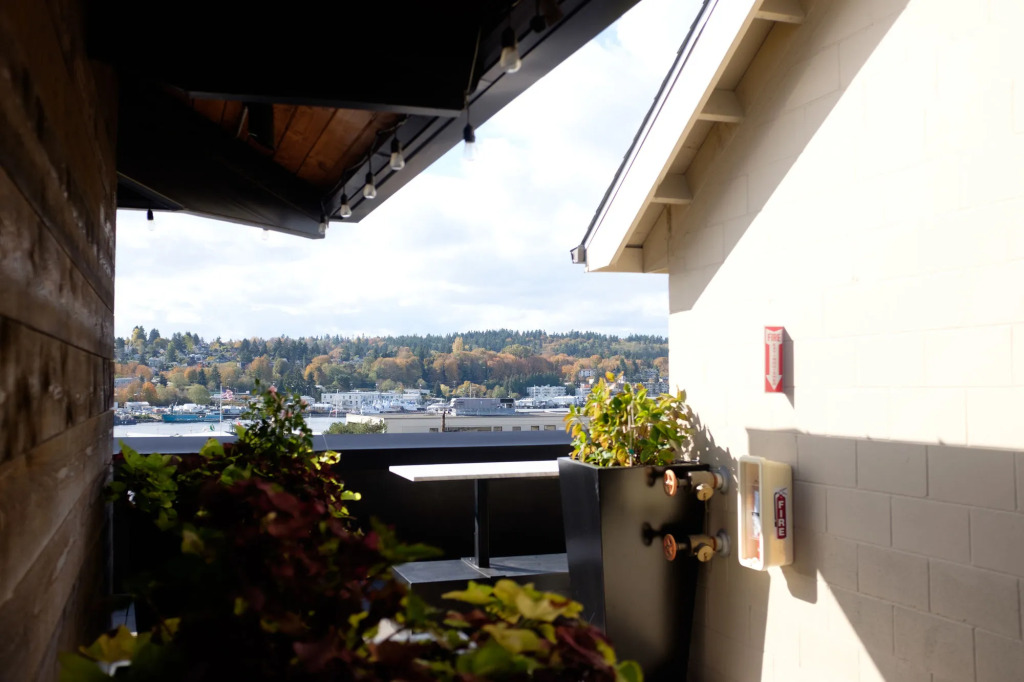 Ballard Inn