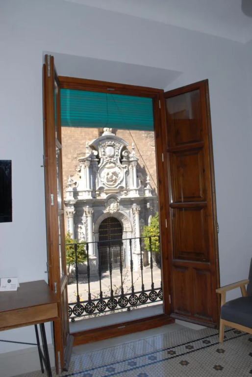 La Perla Granada Suites