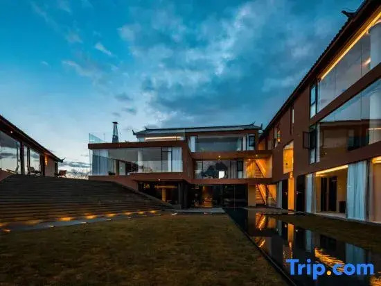WUERLI · Snow Mountain Enjoyment Hotel