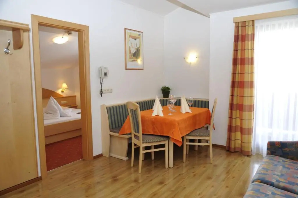 Hotel Alpina