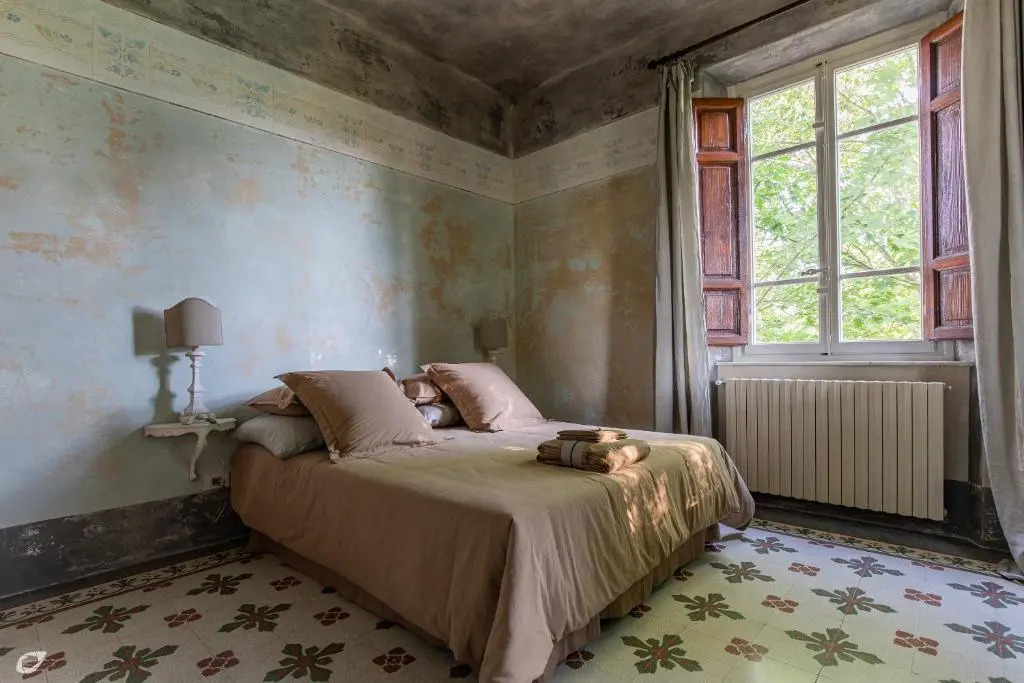 Villa Giardino Lucca heated pool, 2 miles Lucca