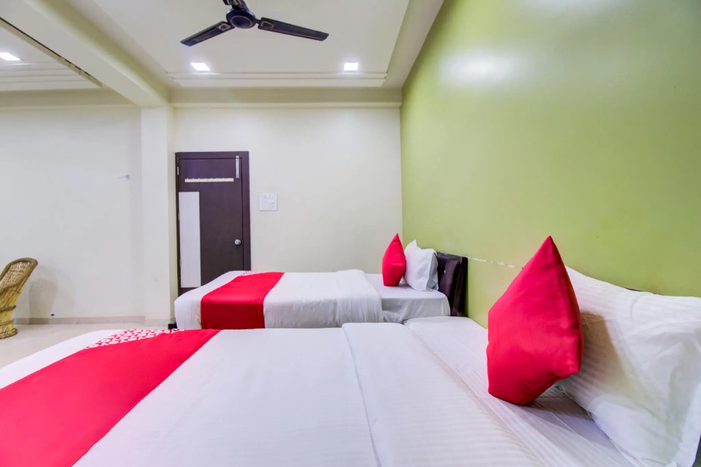 OYO 60908 Hotel Sai Lodging