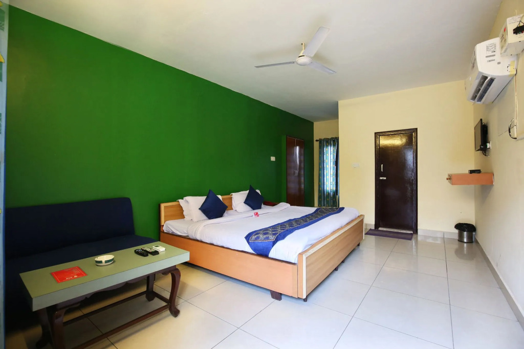 Hotel O Rajmahal
