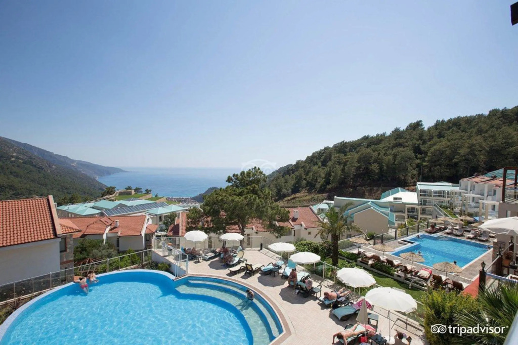 Sertil Deluxe Tropical Suites