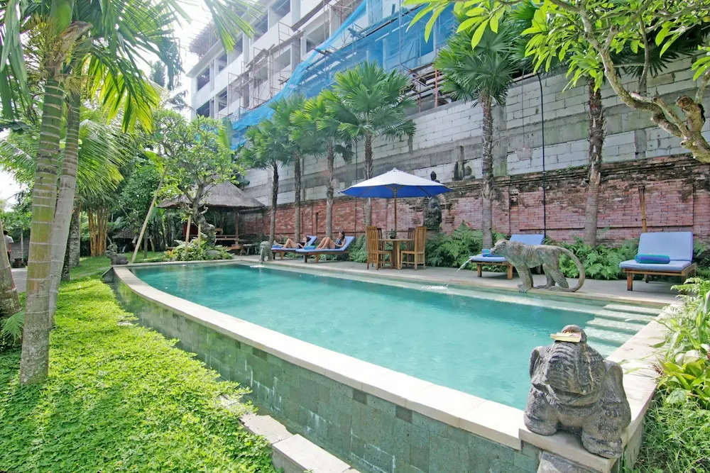ZEN Premium Ubud Pengosekan 2