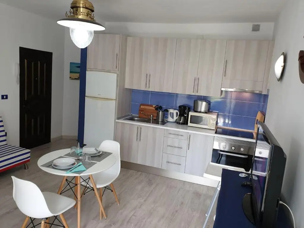 Casa Azul only 200 meters to the beach, free wifi, balcony