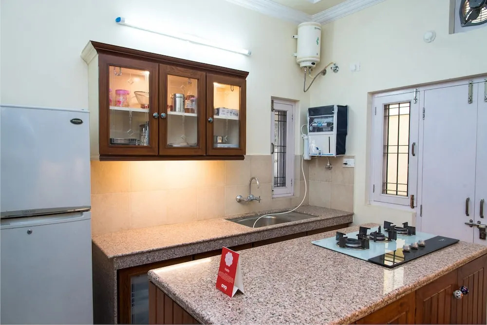 OYO 10949 Home Mount View 3BHK Villa Goverdhan Vilas
