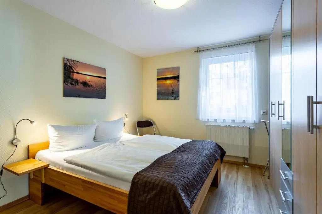 Ferienwohnung Ursula in der Villa zum Kronprinzen direkt gegenüber der Saarow Therme