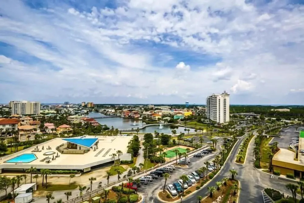 Pelican Beach Resort Rentals