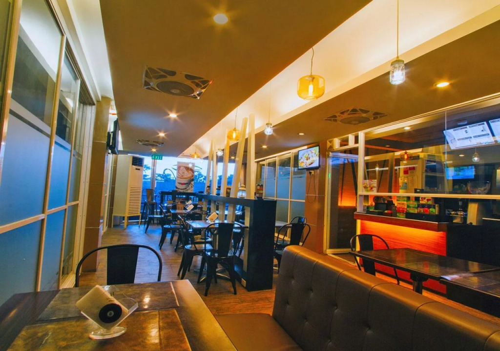 JJ Midcity Inn