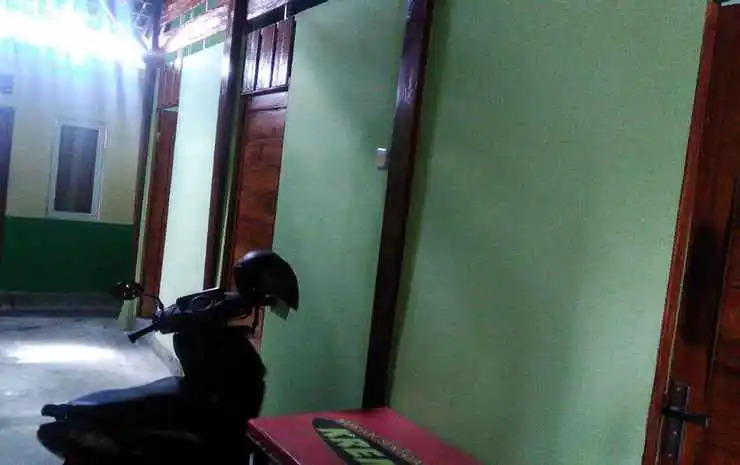 Kona backpaker syariah