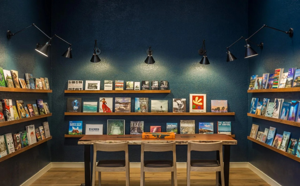 Portola Hotel & Spa