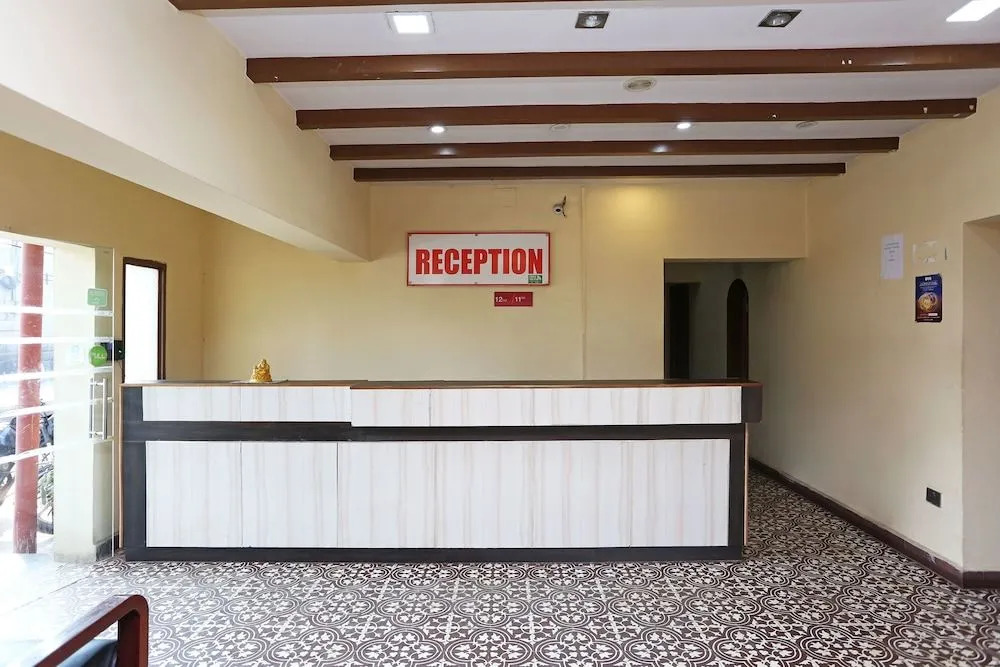 OYO Flagship 2207 Hotel Transit