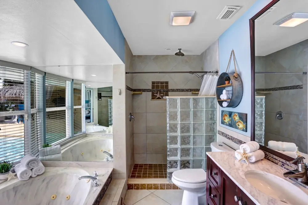 Tropic Like it Hot! Private Tropical Retreat