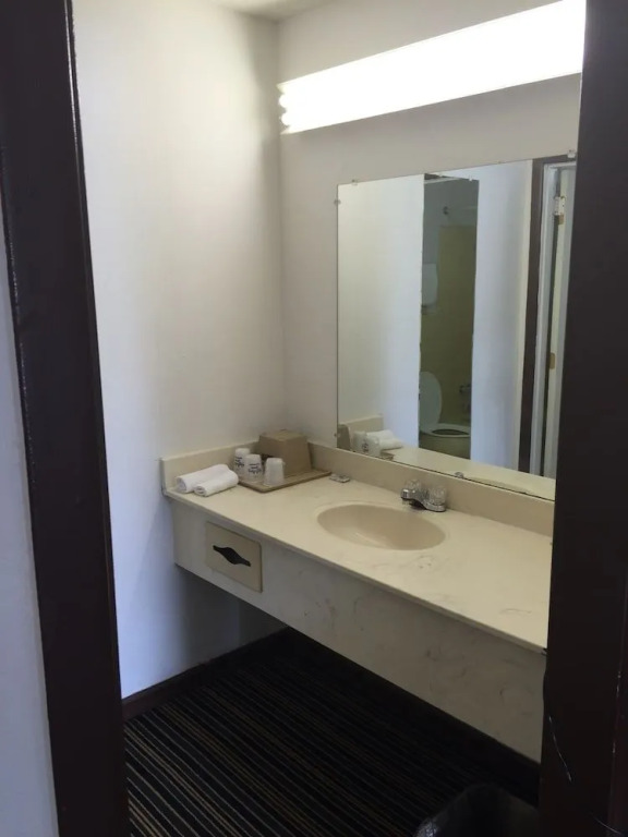 Scottish Inn and Suites Perry