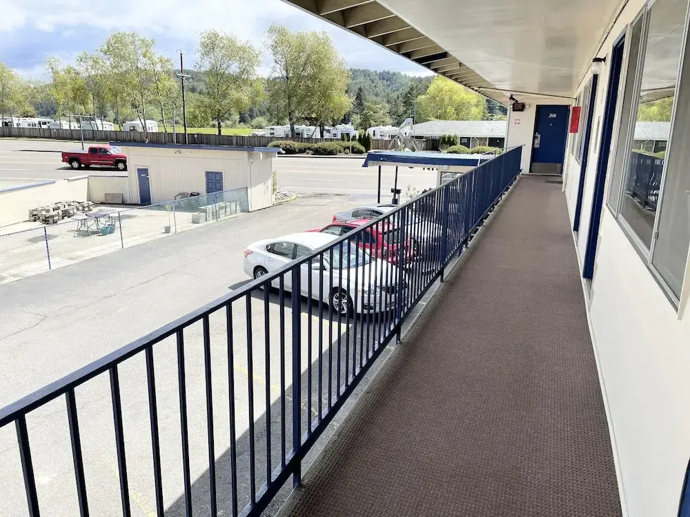 Economy Inn