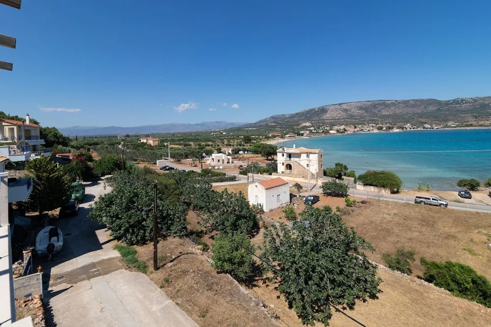 SeaView Flat Near the Beach