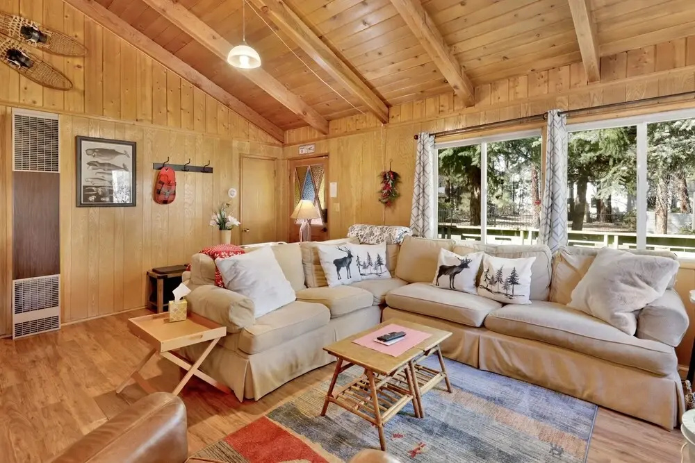 2013-marin Getaway 2 Bedroom Home by RedAwning