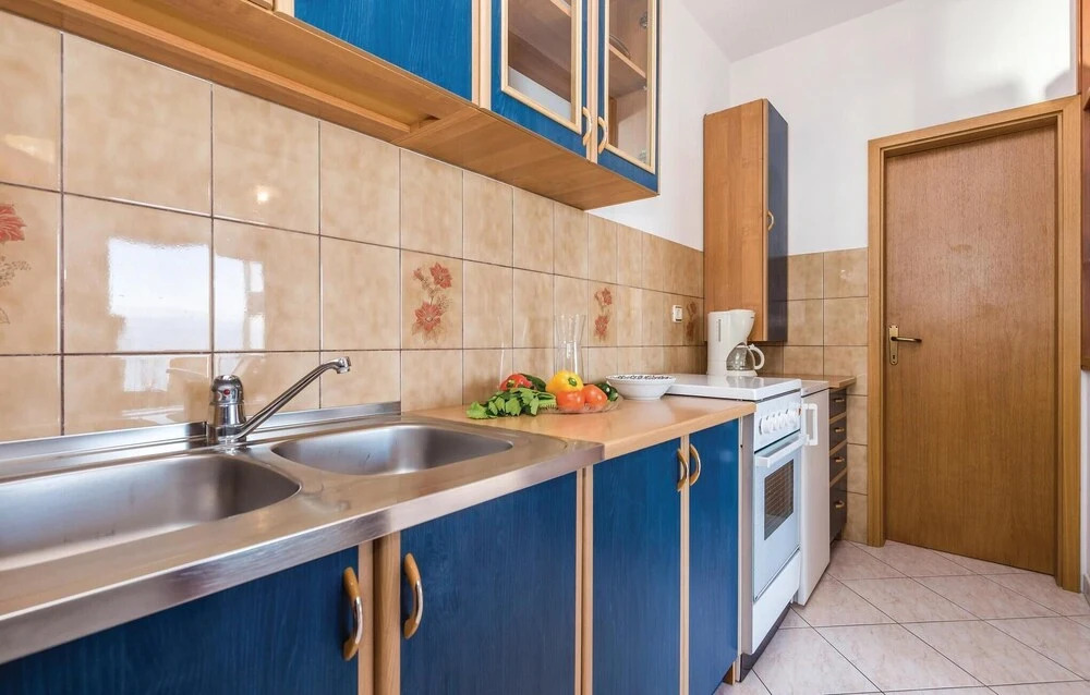 Lovely Home In Lovran