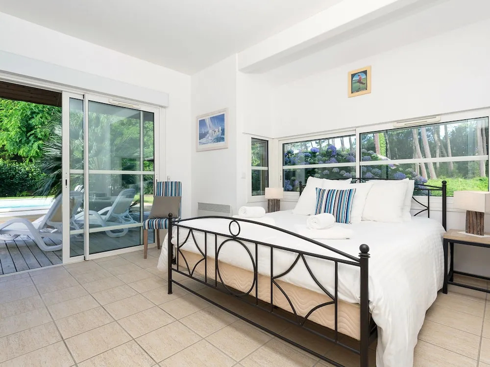 Beautiful villa with a private pool by the Atlantic ocean