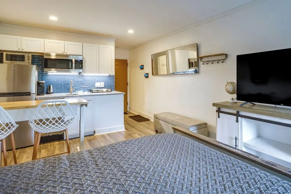 Ultimate Park City Studio w/ Pool & Hot Tub!