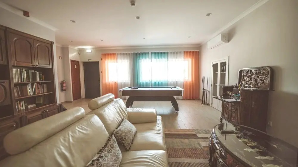 House With 7 Bedrooms in Estói, With Wonderful sea View, Shared Pool, Enclosed Garden - 18 km From the Beach