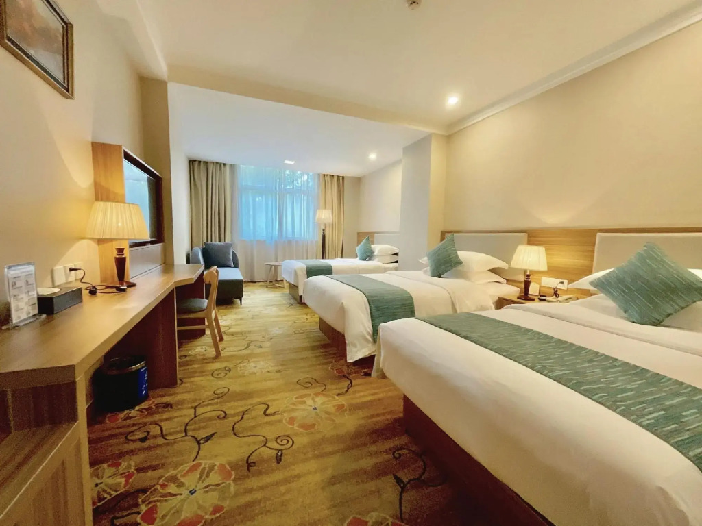 Huada Hotel
