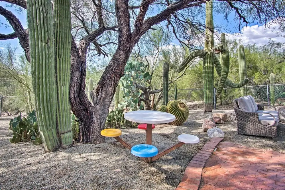 Tucson Foothills Private Estate w/ Mtn Views!