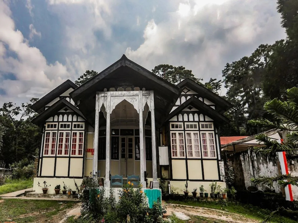 OYO 17225 Hideaway Heritage